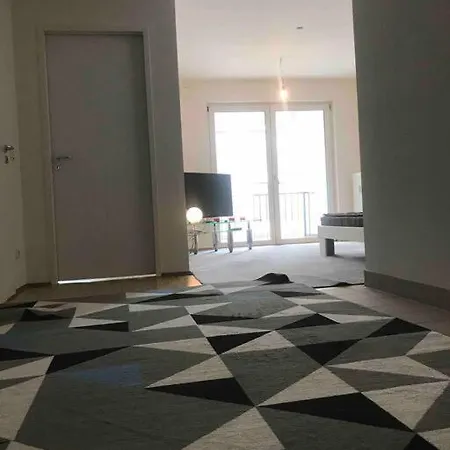 55 M2 Apt, Free Parking On Street, 2 Supermarkets Apartment Munich